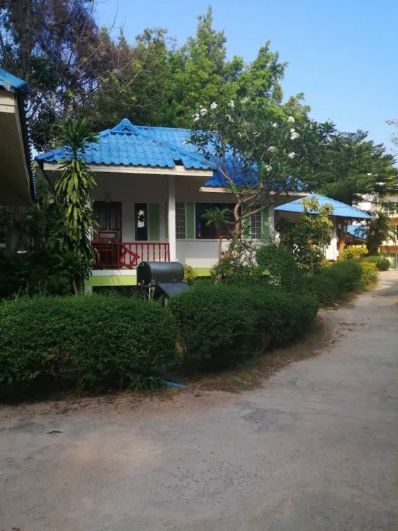Pranee Bungalow