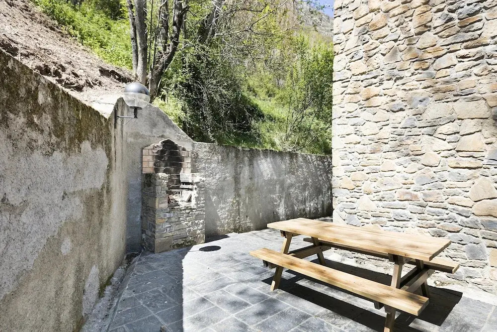 Luderna - Casa con Terraza Ço de Brastet