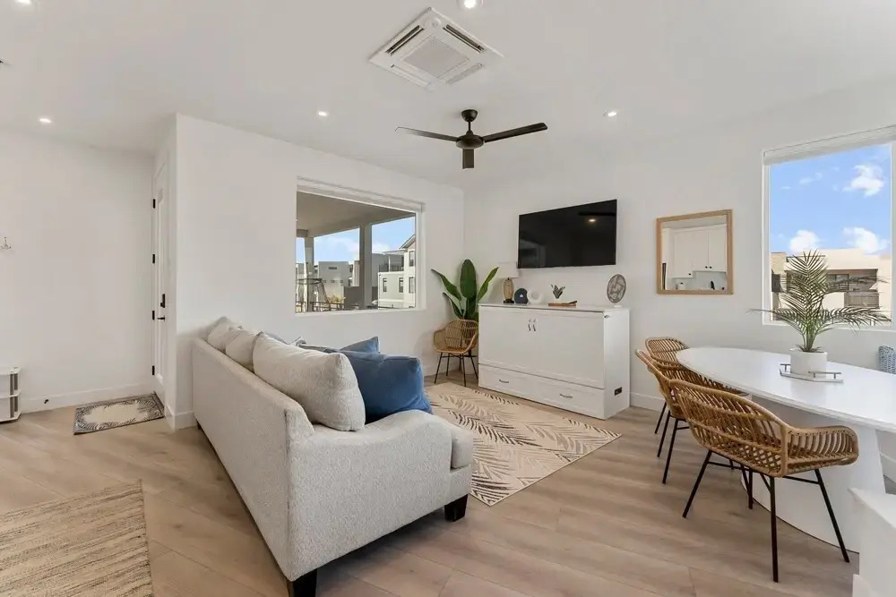 Sunstone 6 Bedroom Home