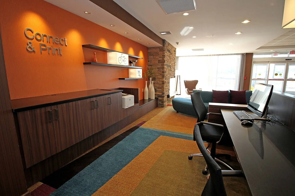 Fairfield Inn & Suites by Marriott London