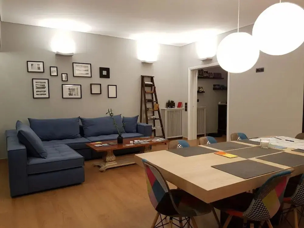 Heyden Entire Super Modern Minimal Flat