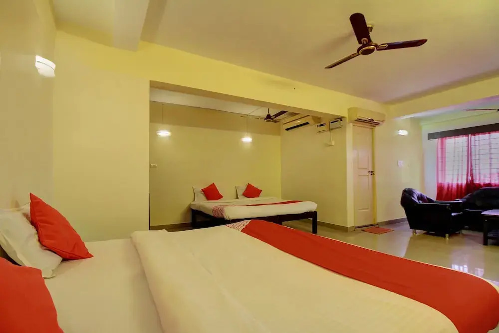 OYO 3615 RSB Residency