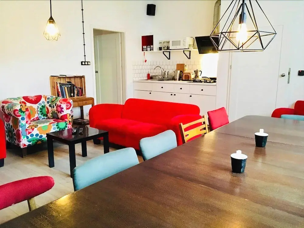 Honey Den Hostel
