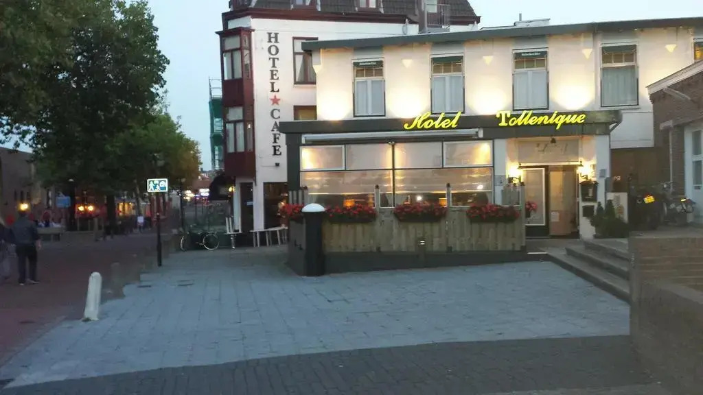 Hotel Tollenique