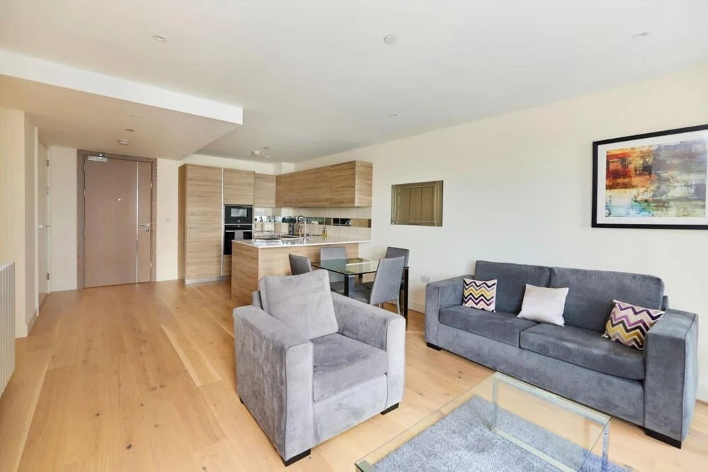 The River Thames Wonder - Tempting 2bdr Flat With Balcony