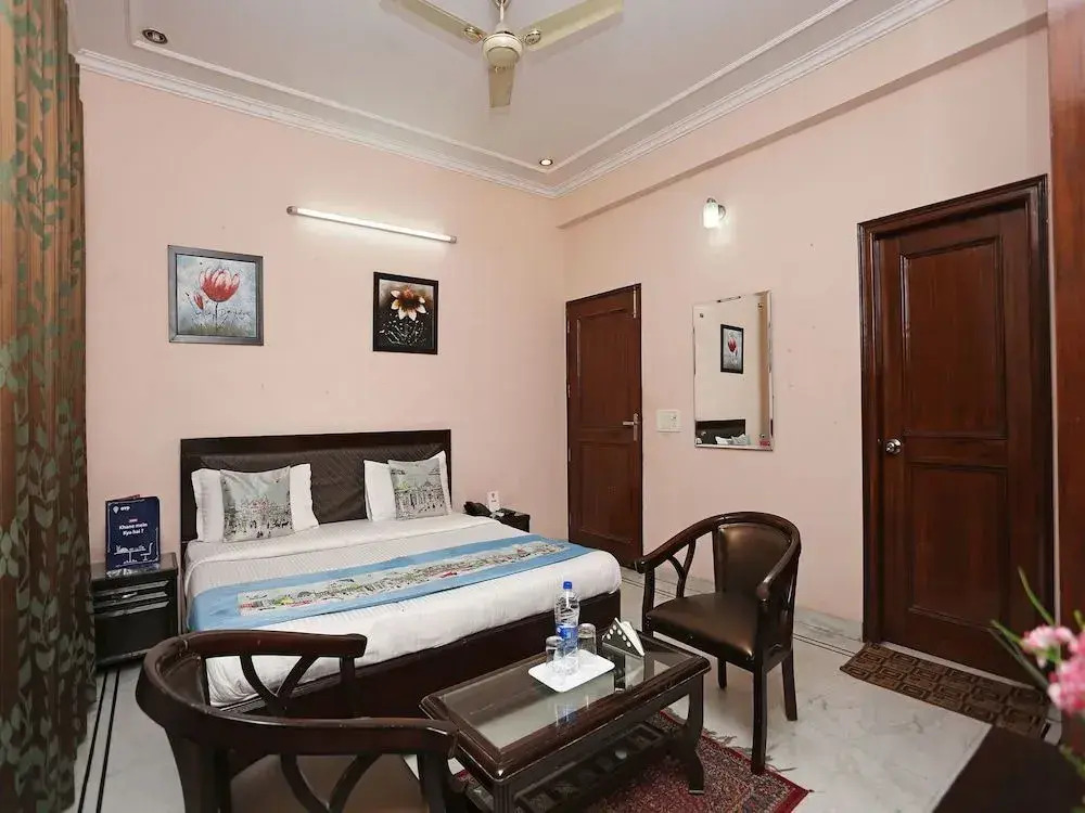 OYO 306 Hotel Staayy Inn