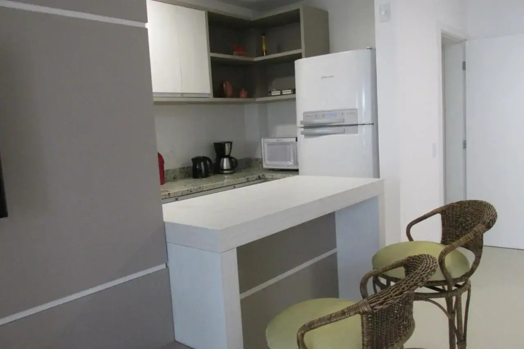 Apto 2 dorm c/ piscina - Praia de Palmas