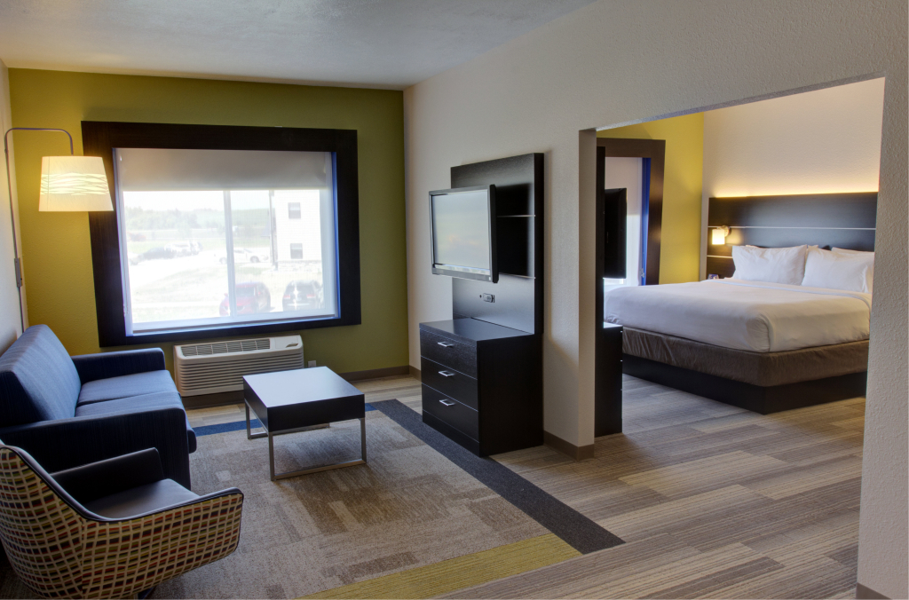 Holiday Inn Express & Suites Le Mars by IHG