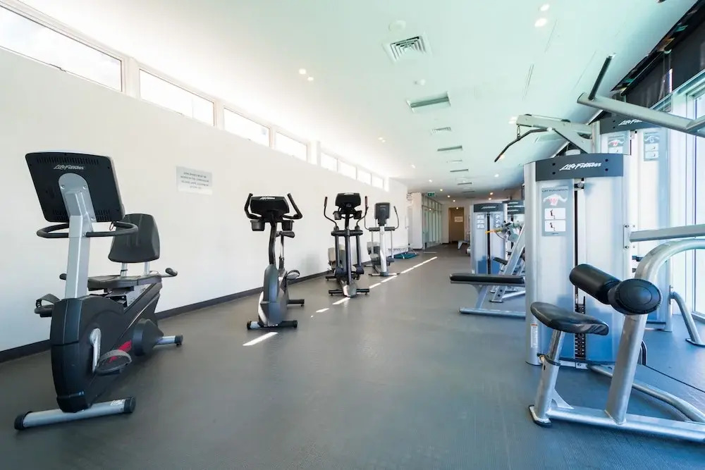 Private 29/F 2 bedroom Q1 Apartment Ocean & River Views
