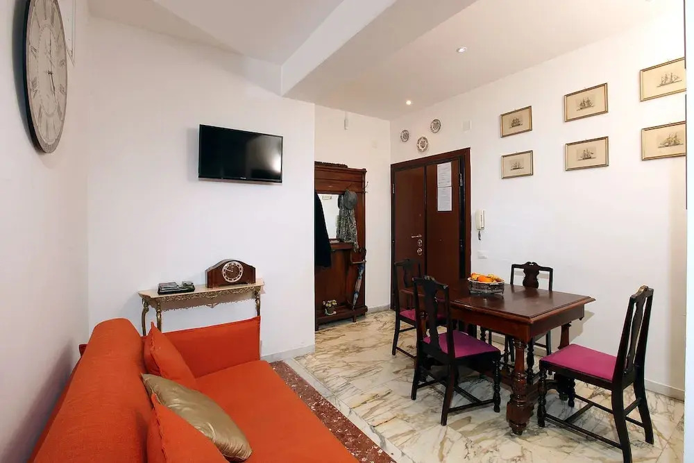 Anna a San Pietro Holiday House