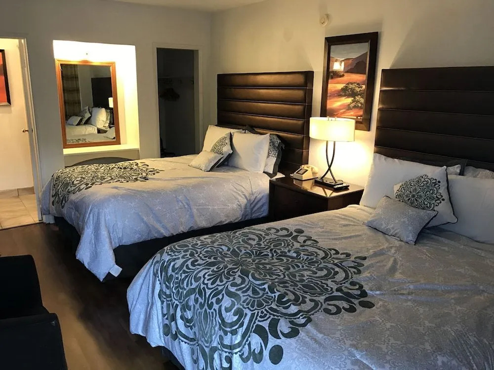 Discovery Inn