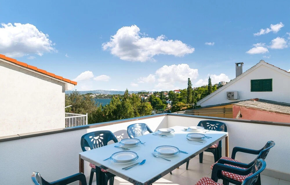 Amazing Home In Necujam