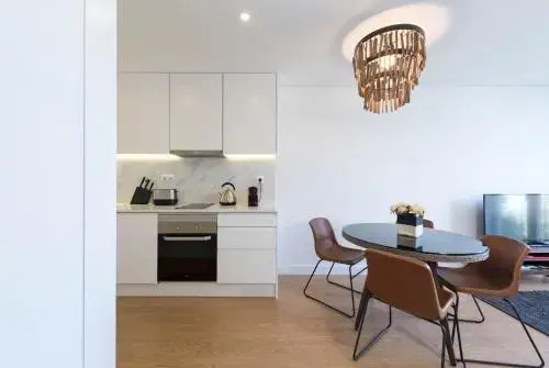 Lovelystay - Central Flat W/ Ac And Balcony
