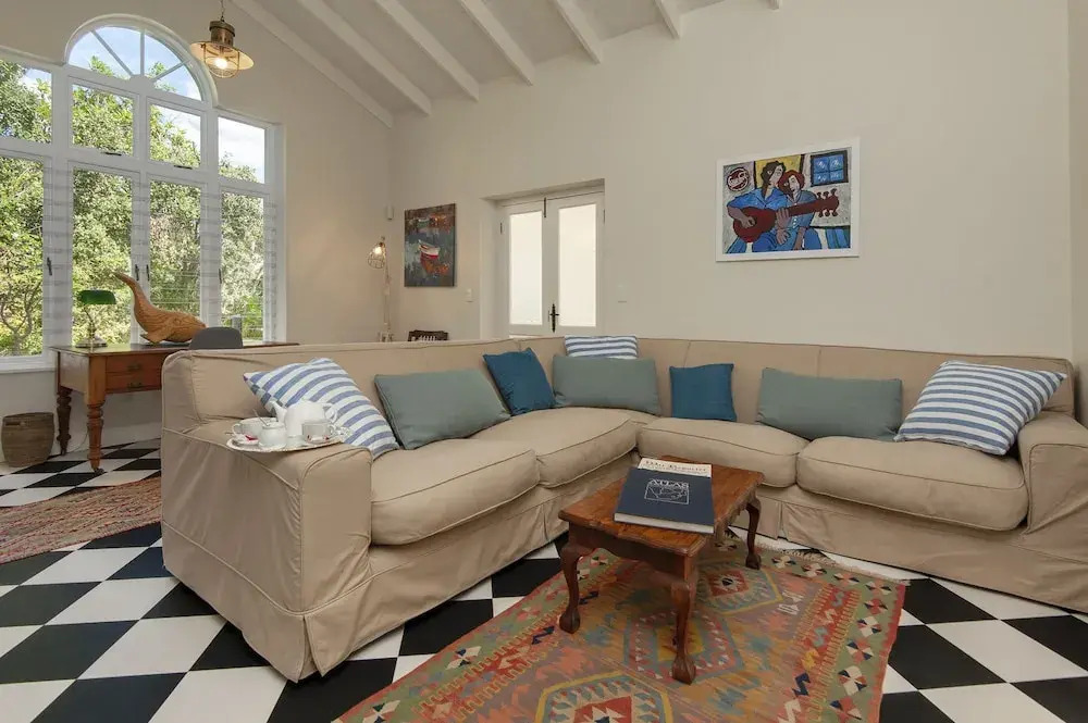 Malayla Guesthouse - Adults Only