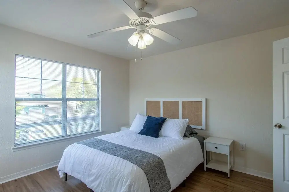 Relax, Revive and Renew in a great apt!