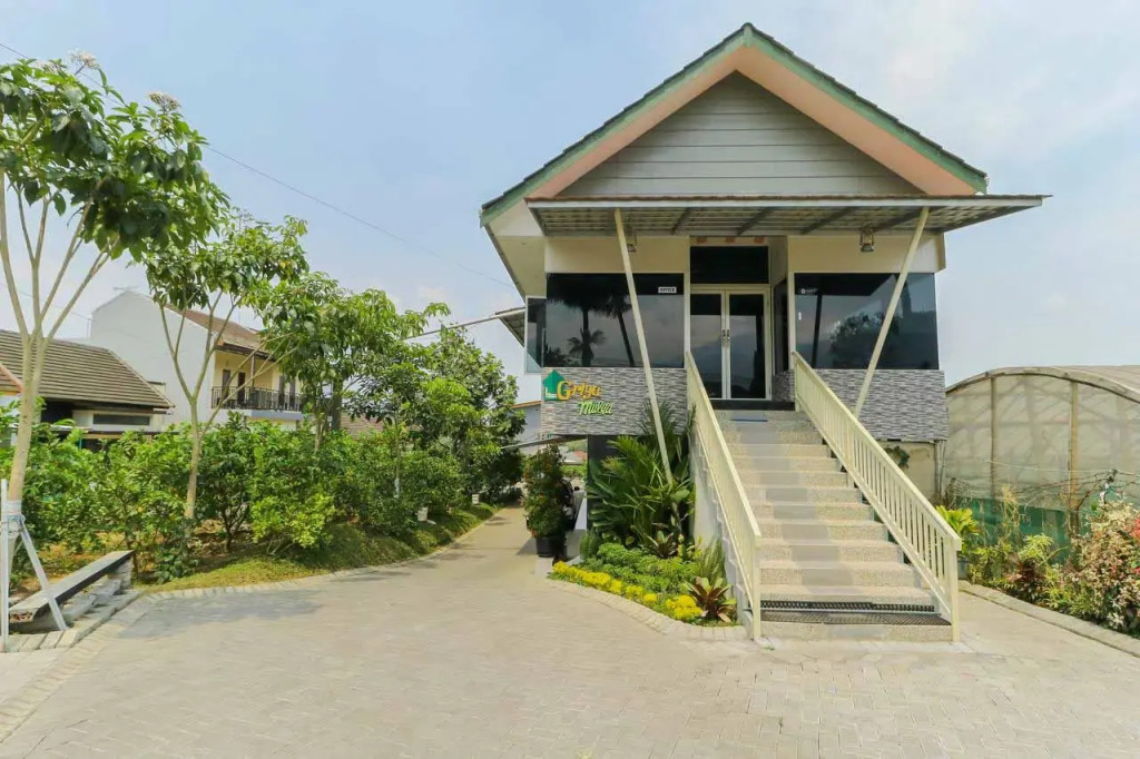 Griya Mulya near Alun Alun Batu Mitra RedDoorz