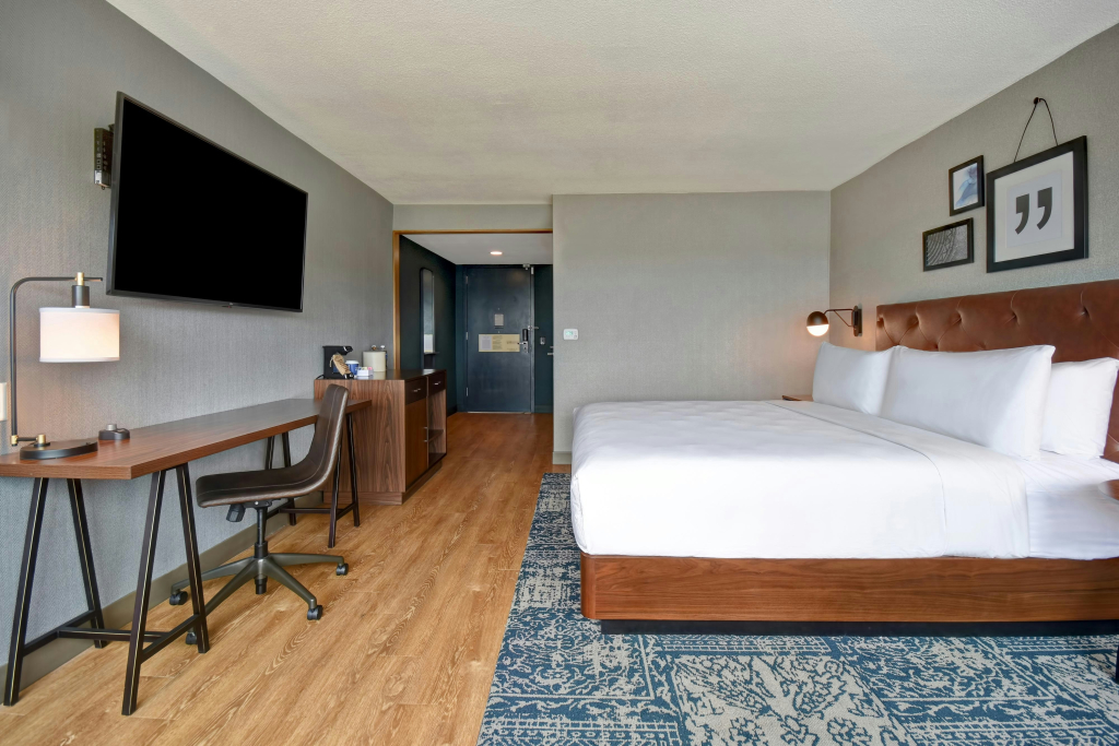 Four Points by Sheraton Boston Newton