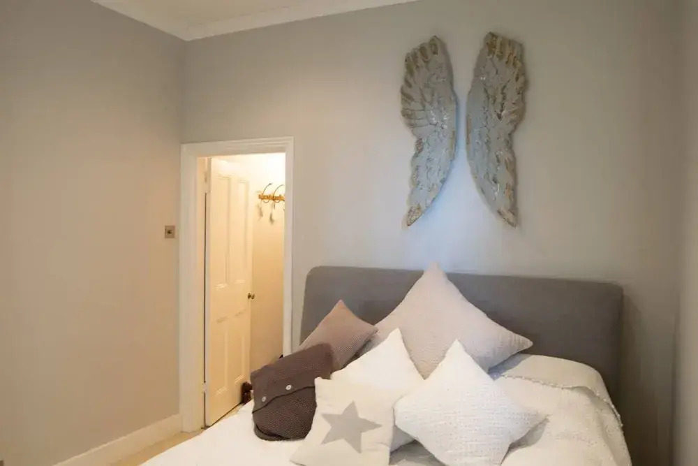 Stunning First Floor Flat In Excellent Location