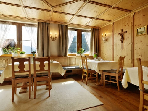 Hotel Garni Alpina