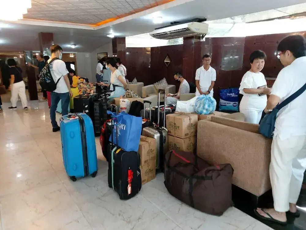 KYNROCK Airport Hotel