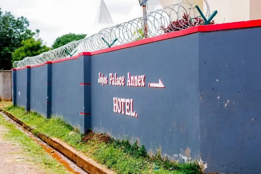 Jojo's Palace Annex