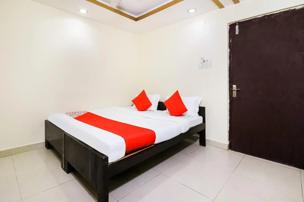 Pradhann Home Stay by OYO Rooms