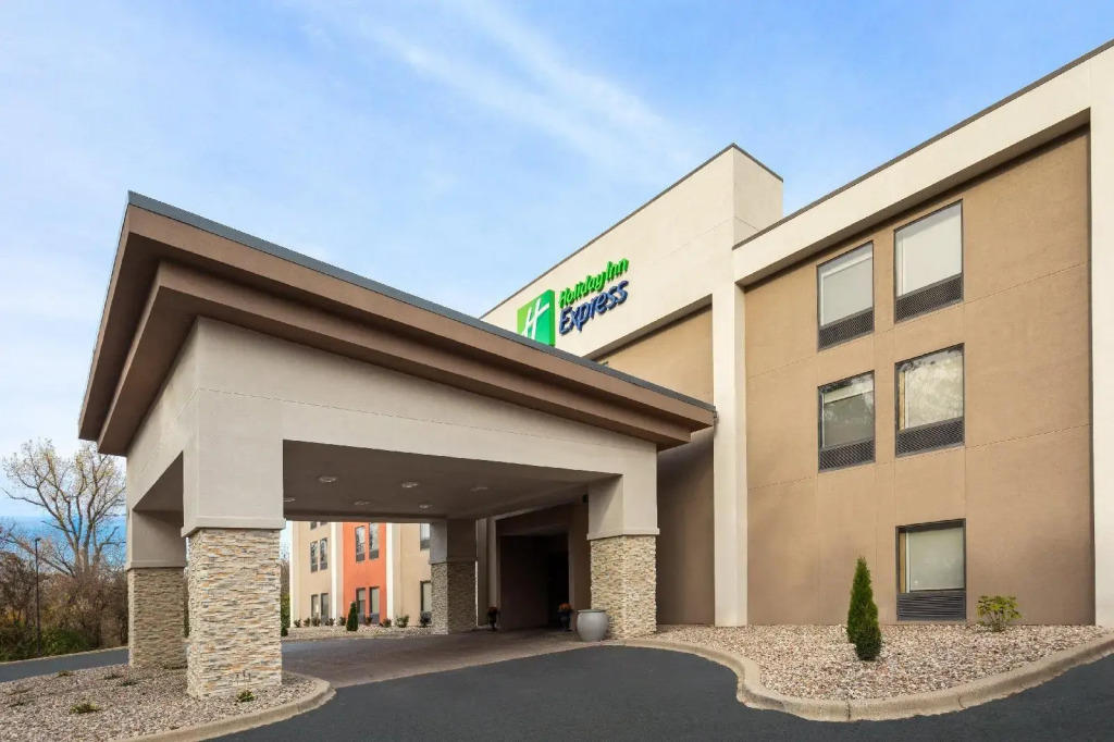 Holiday Inn Express - New Albany