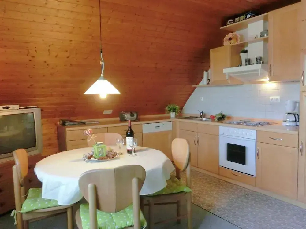 Cozy Apartment with Private Garden in Nisterau