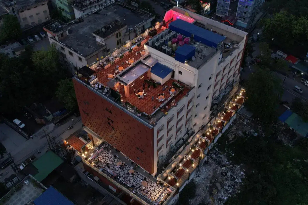 Hiland Hotel