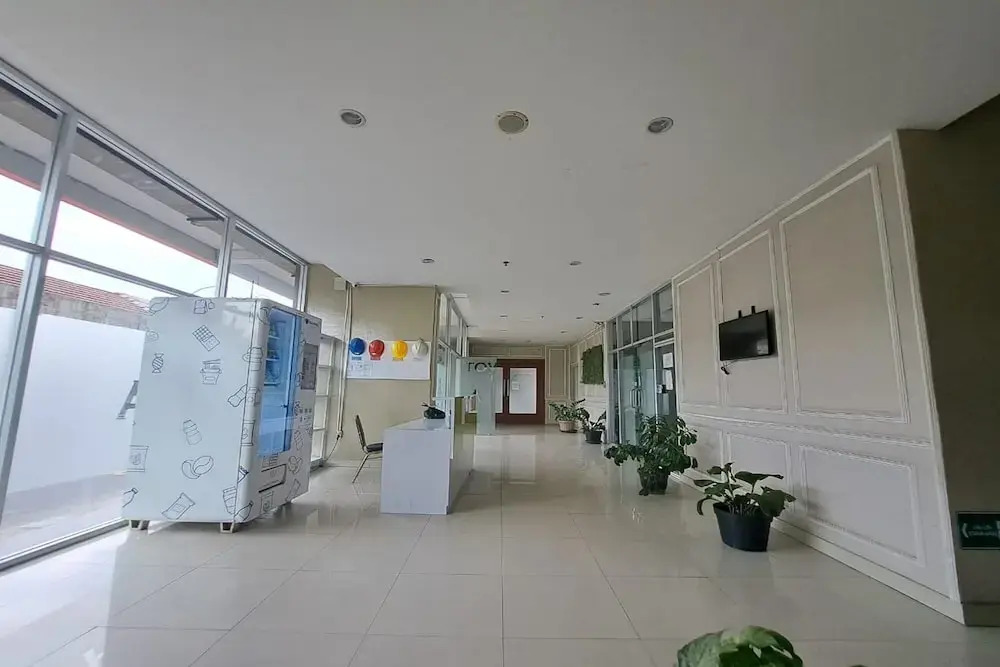 Capital O 93481 Apartement Grand Asia Afrika By Kelola Room