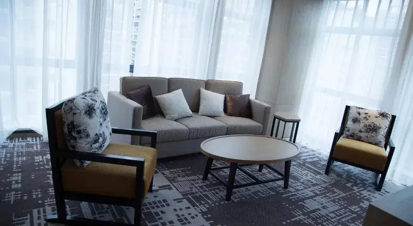 Lige Holiday Hotel