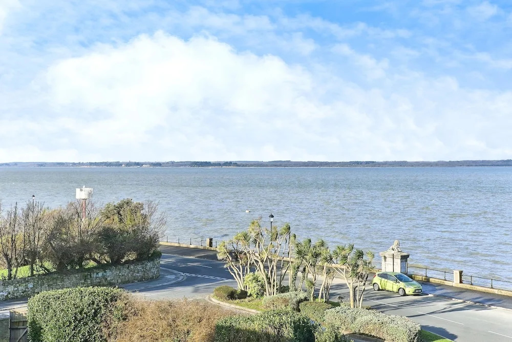 Seafront Quay West Apartments