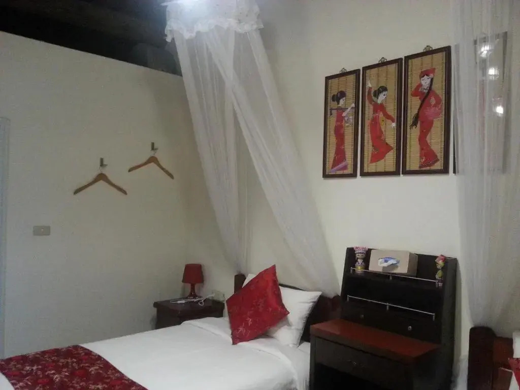 Shuang Li House