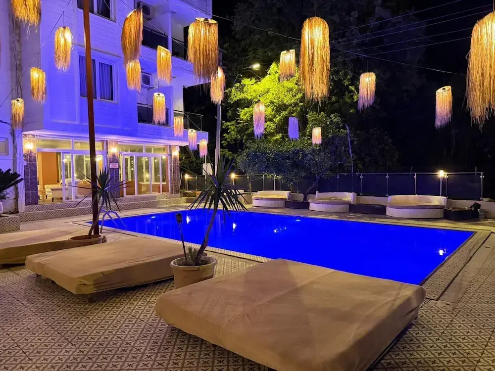 GÜLER BUTİK HOTEL