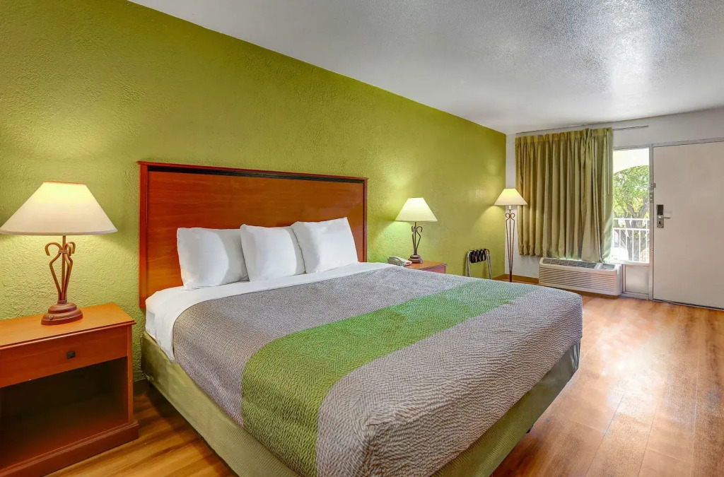 Econo Lodge