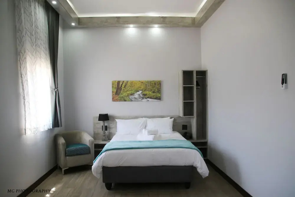 King's Gate Hotel