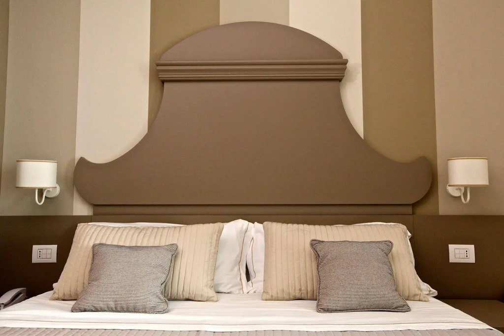 Hotel Ambassador