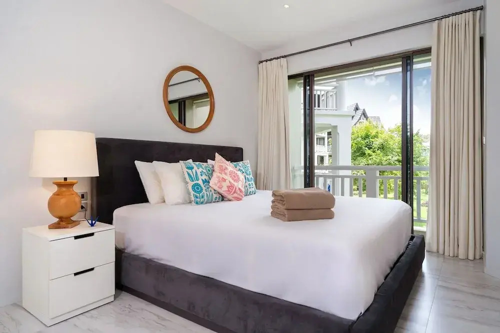 Laguna 2BR Apartment 2223 in Allamanda 2