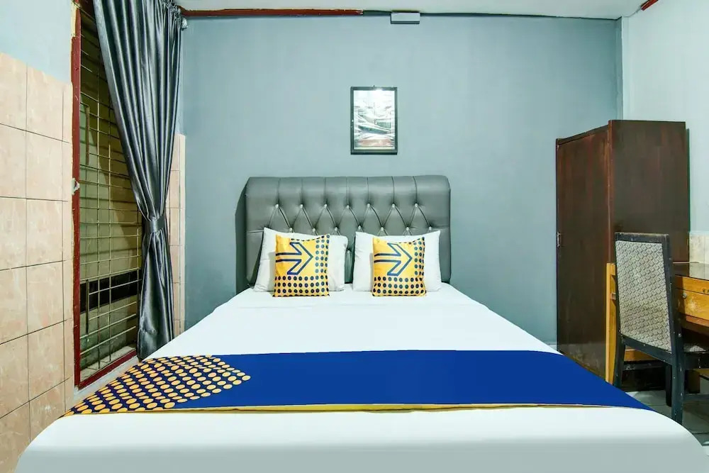 OYO 2690 Hotel Tampan