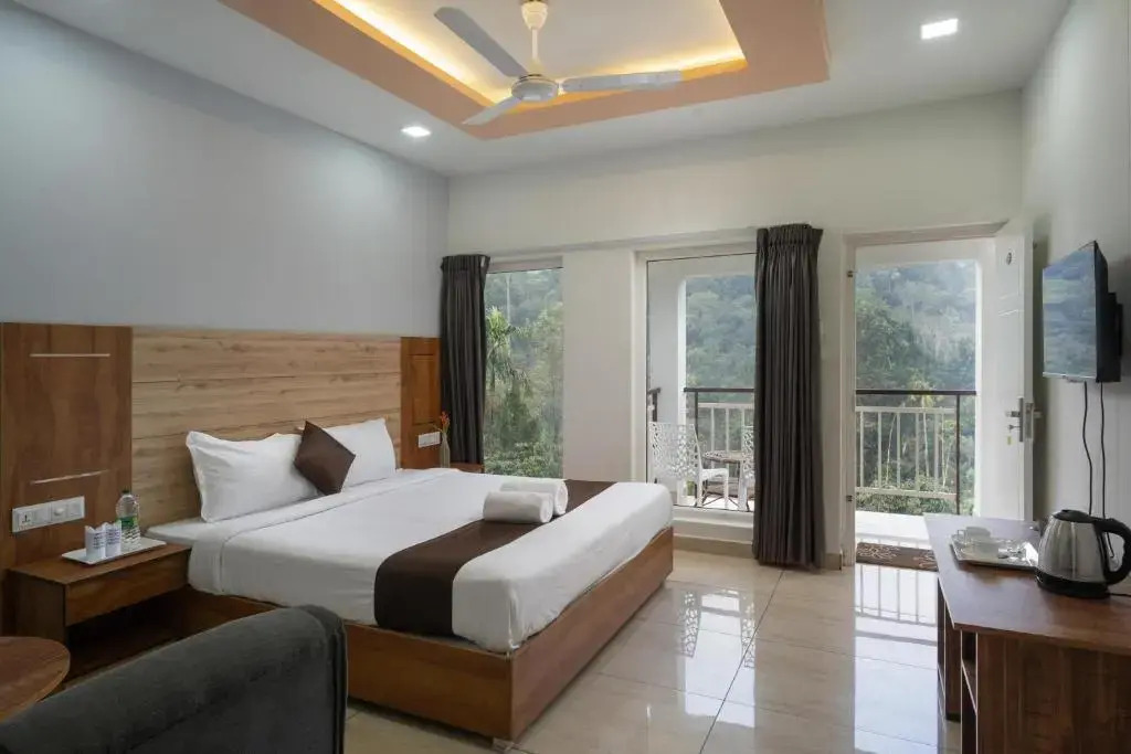 Munnar Majestic Resort with Pool