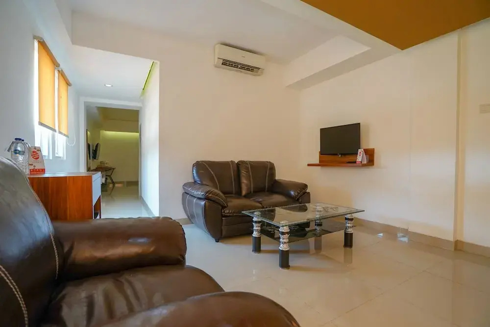 OYO 1727 Hotel 929