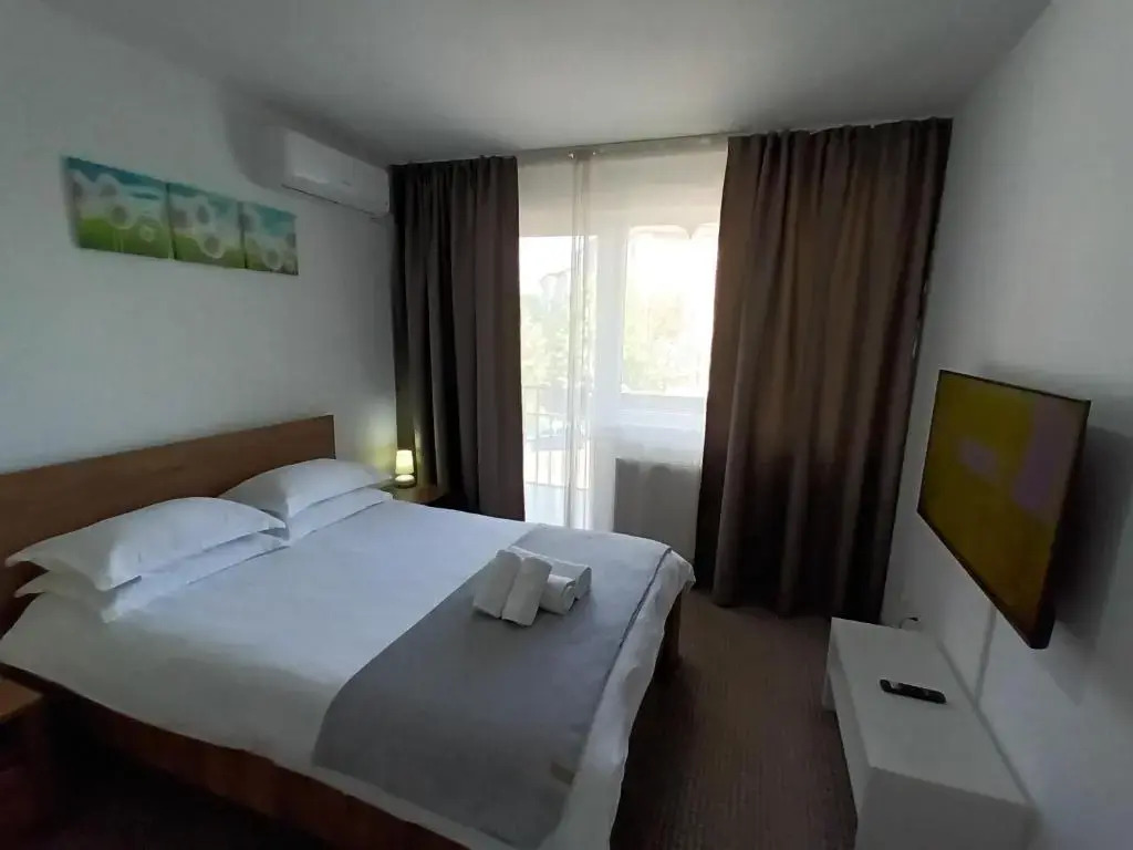 Revolution Apartment