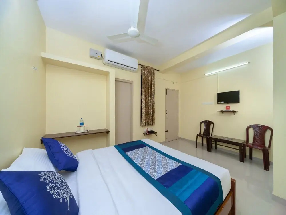 SS Residency By OYO Rooms