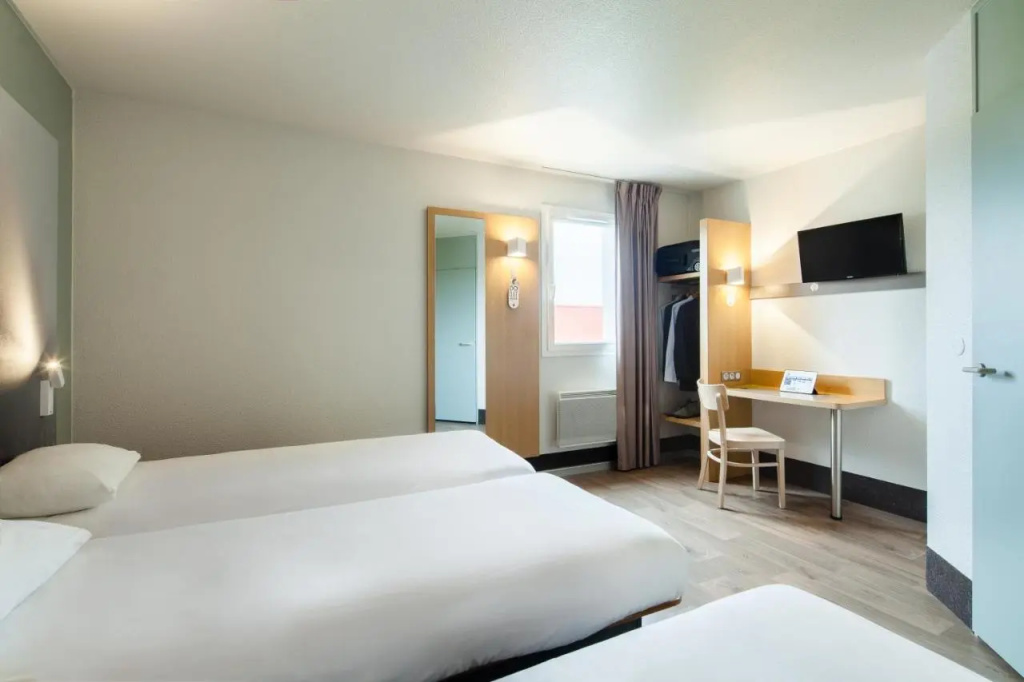 B&B HOTEL Evry Lisses 1