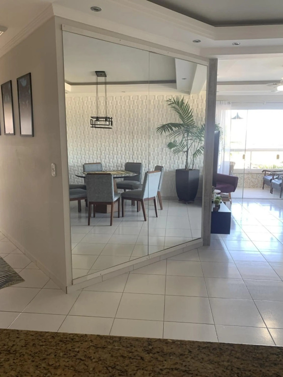 Apartamento em Caraguatatuba em Frente a Praia para 9 pessoas