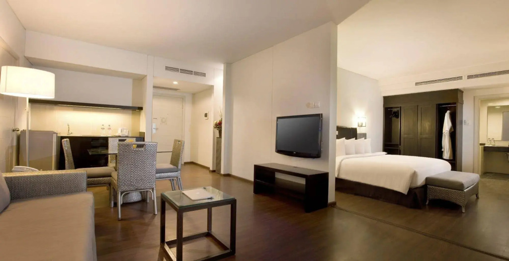 Hakaya Plaza Hotel