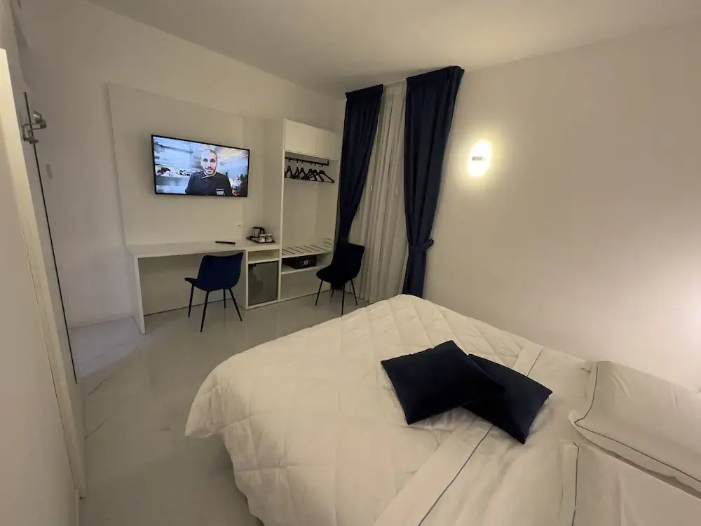 Hotel Smart Cruise