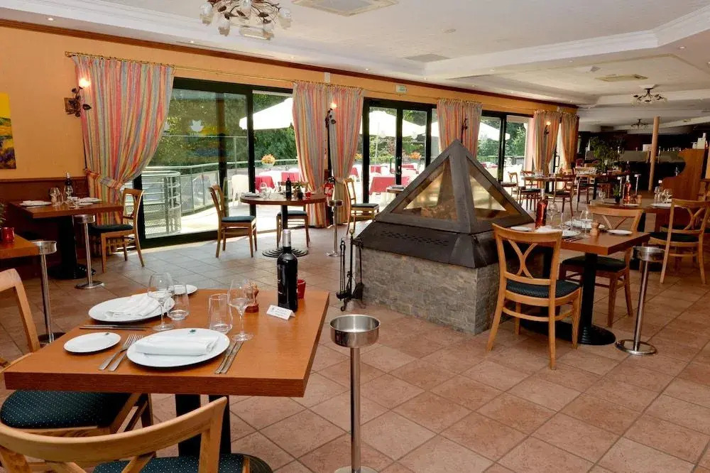 Logis Hôtel - Restaurant Le Tulipier