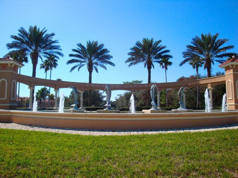 4 BR Town Home in Emerald Island