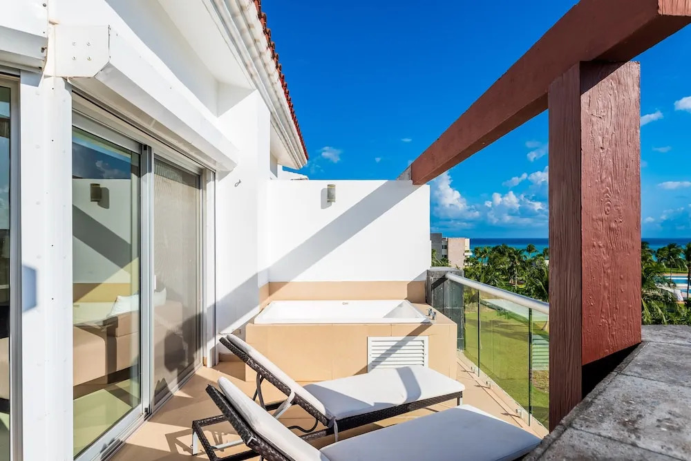 Casa Marbella Ocean View Penthouse 3 Bedroom Apts by RedAwning